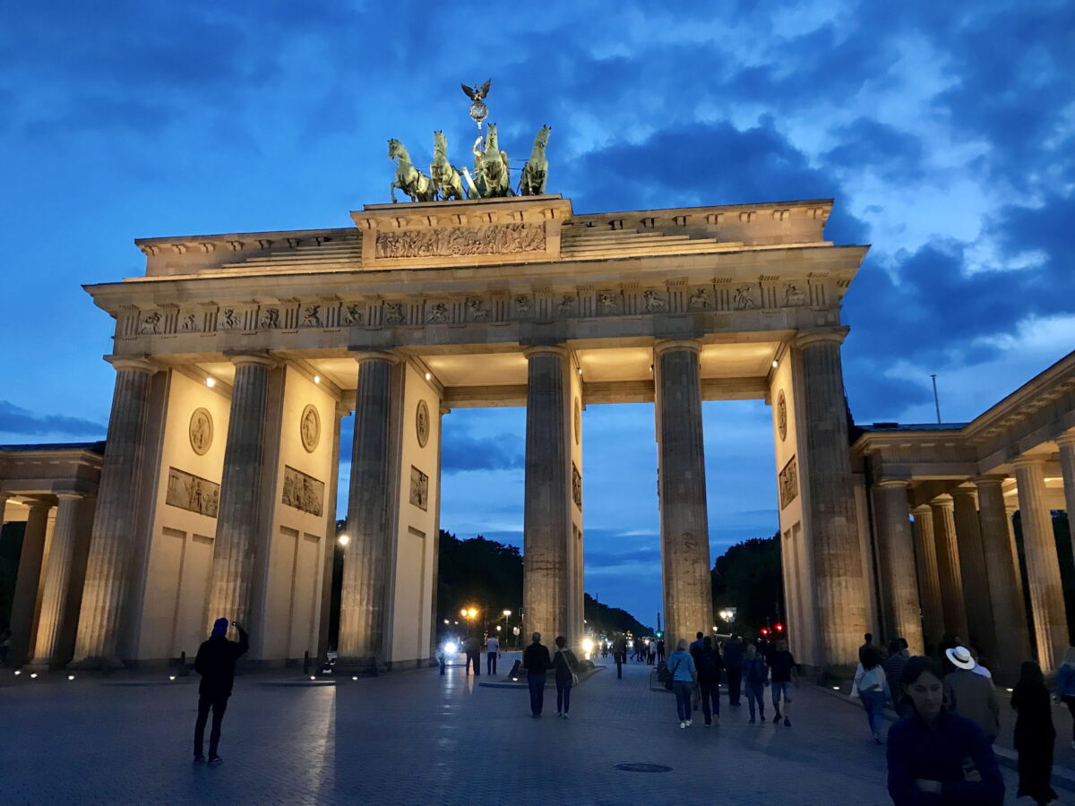 Wie viel kostet das Brandenburger Tor?